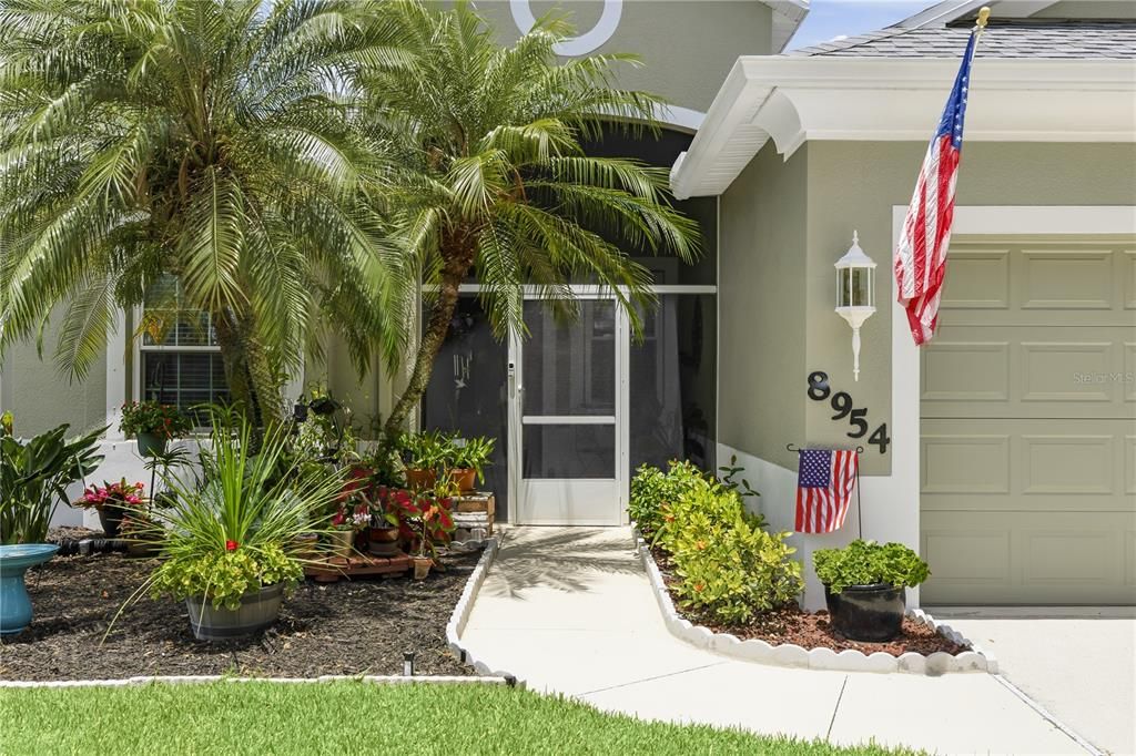 For Sale: $335,000 (2 beds, 2 baths, 1674 Square Feet)