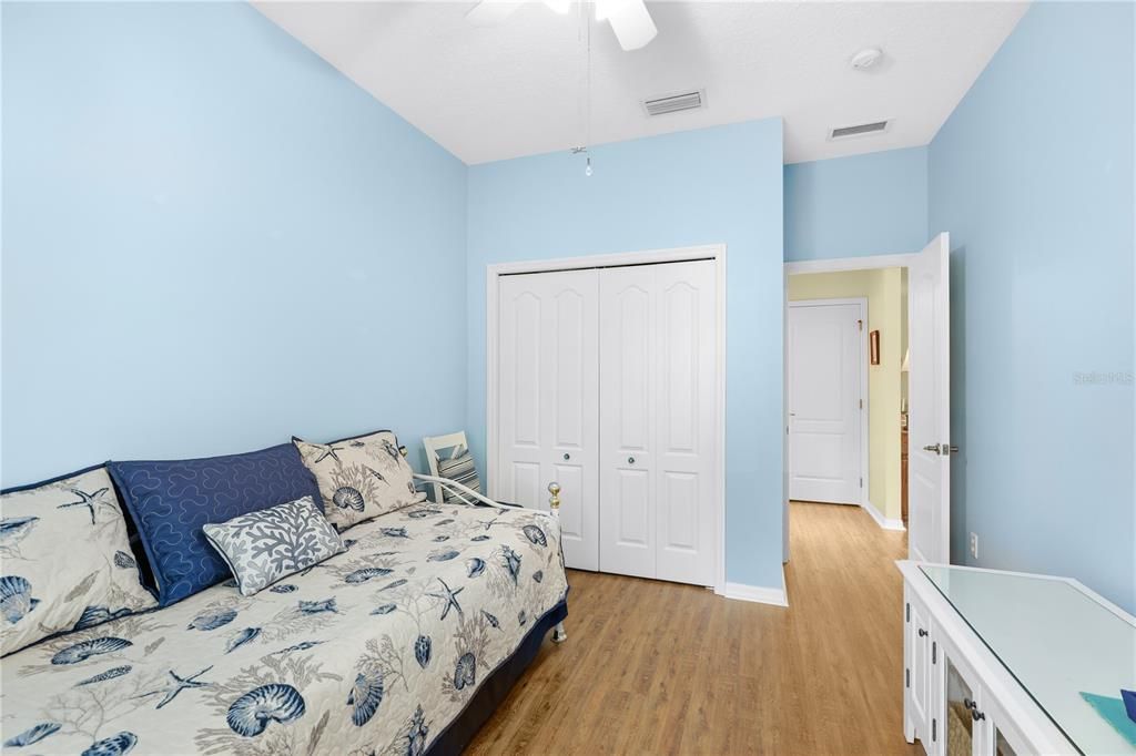 For Sale: $335,000 (2 beds, 2 baths, 1674 Square Feet)
