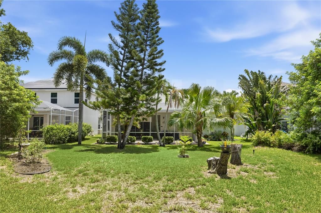For Sale: $335,000 (2 beds, 2 baths, 1674 Square Feet)