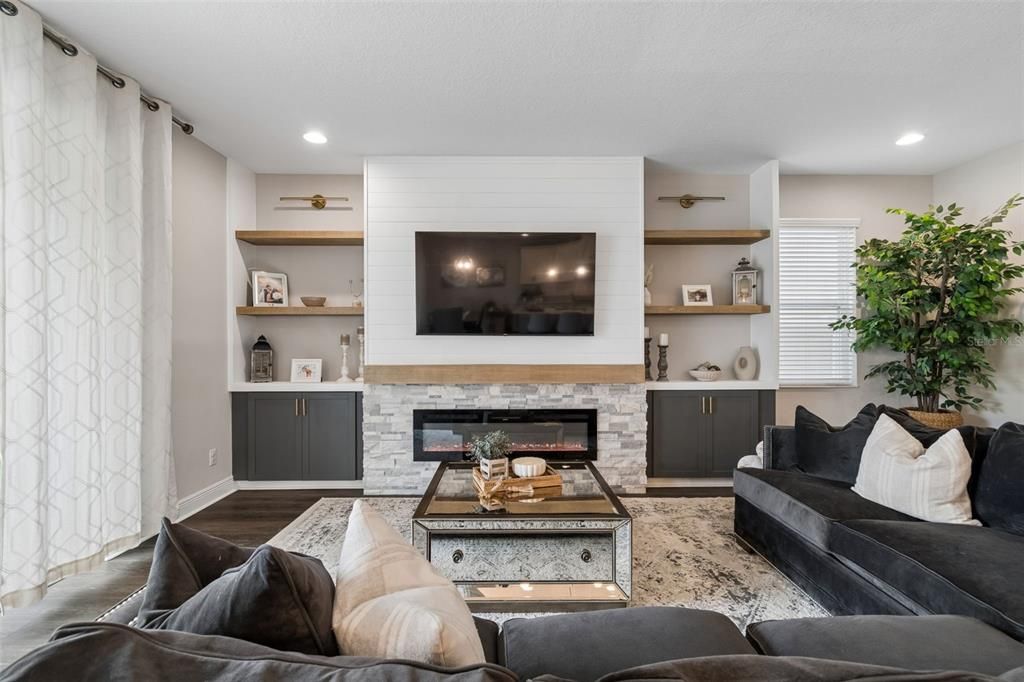 For Sale: $599,900 (4 beds, 3 baths, 2606 Square Feet)