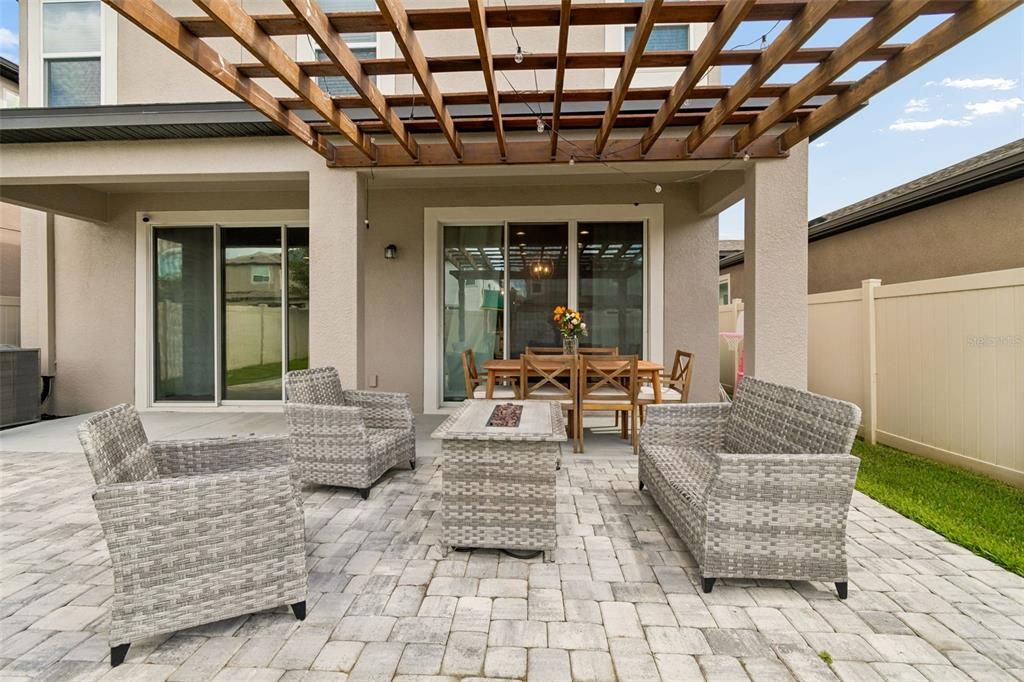 For Sale: $599,900 (4 beds, 3 baths, 2606 Square Feet)