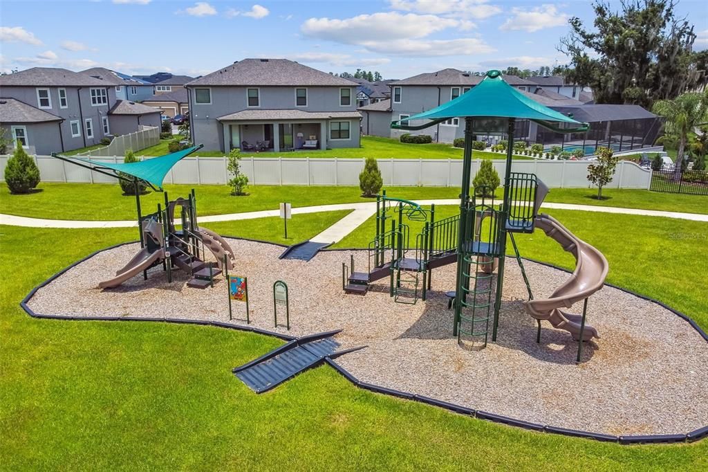 For Sale: $599,900 (4 beds, 3 baths, 2606 Square Feet)