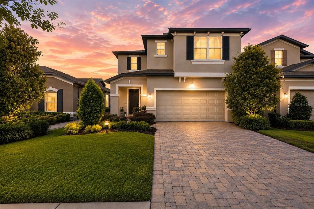 For Sale: $599,900 (4 beds, 3 baths, 2606 Square Feet)