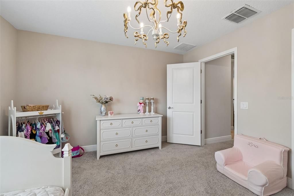 For Sale: $599,900 (4 beds, 3 baths, 2606 Square Feet)