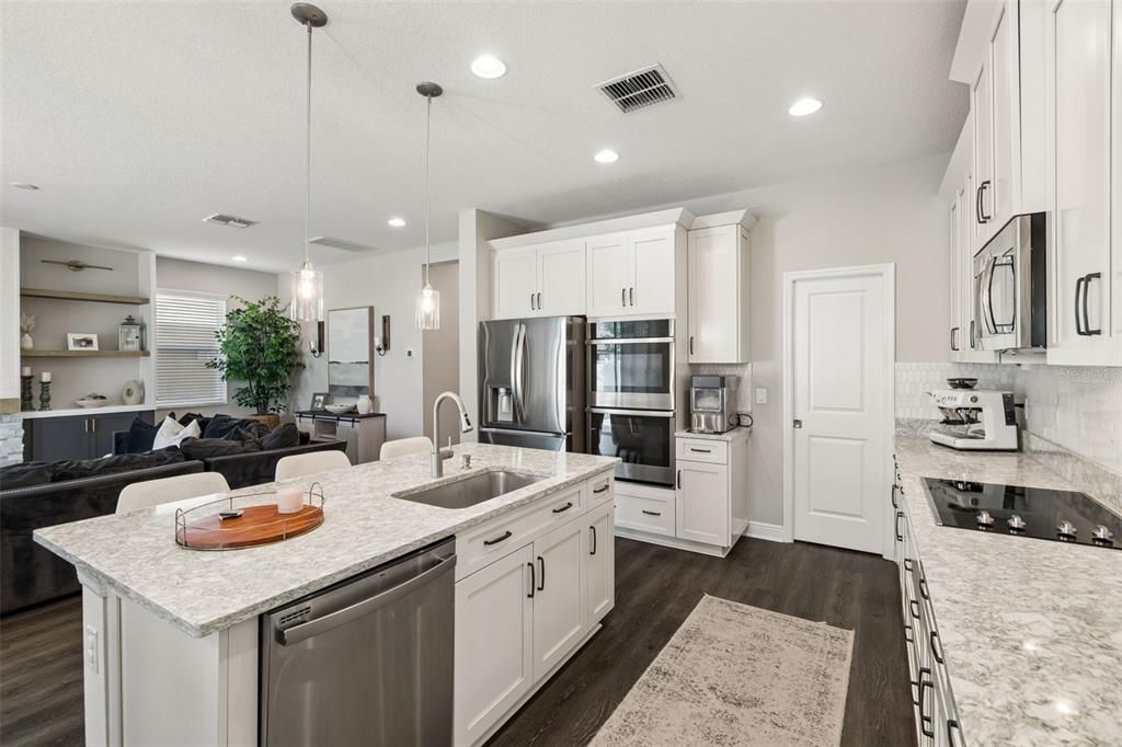 For Sale: $599,900 (4 beds, 3 baths, 2606 Square Feet)