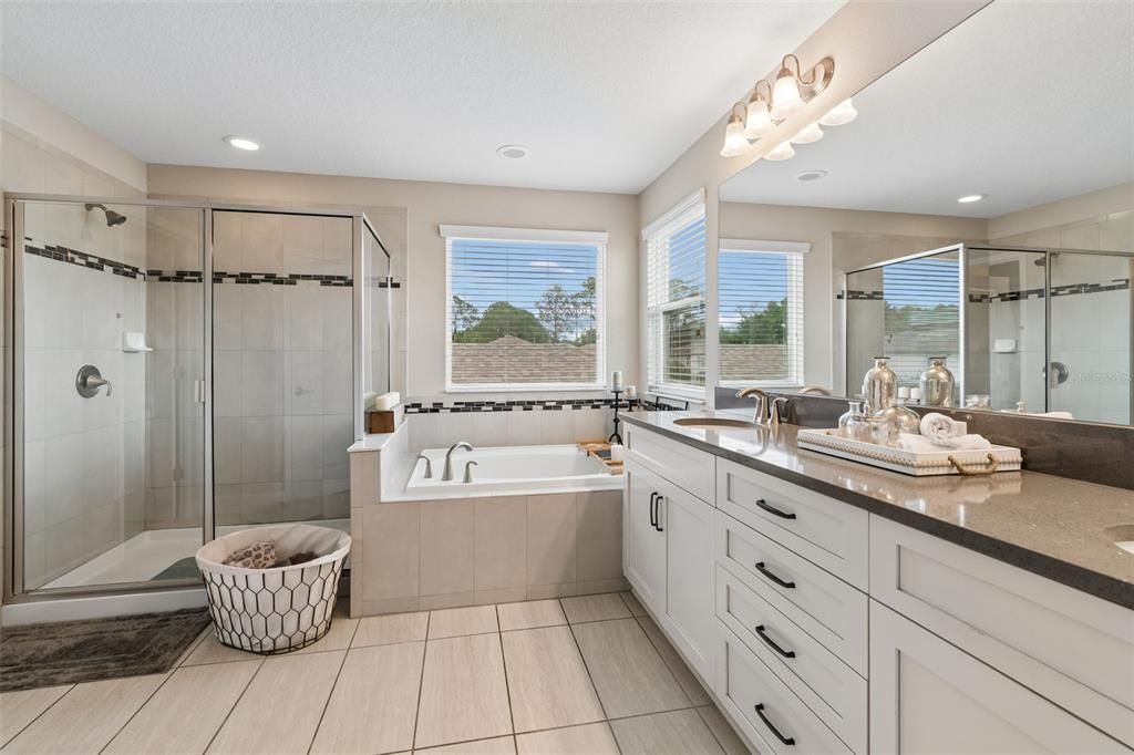 For Sale: $599,900 (4 beds, 3 baths, 2606 Square Feet)