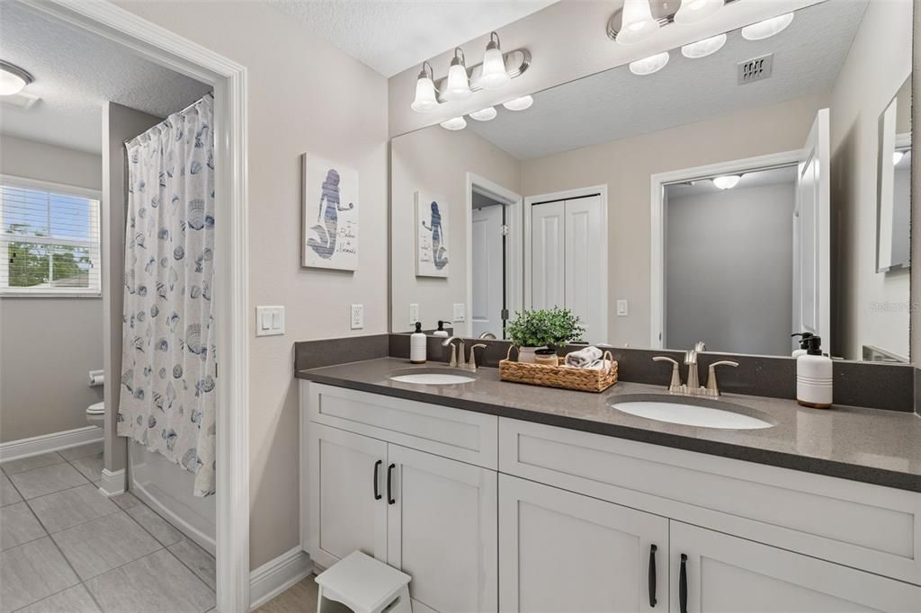 For Sale: $599,900 (4 beds, 3 baths, 2606 Square Feet)