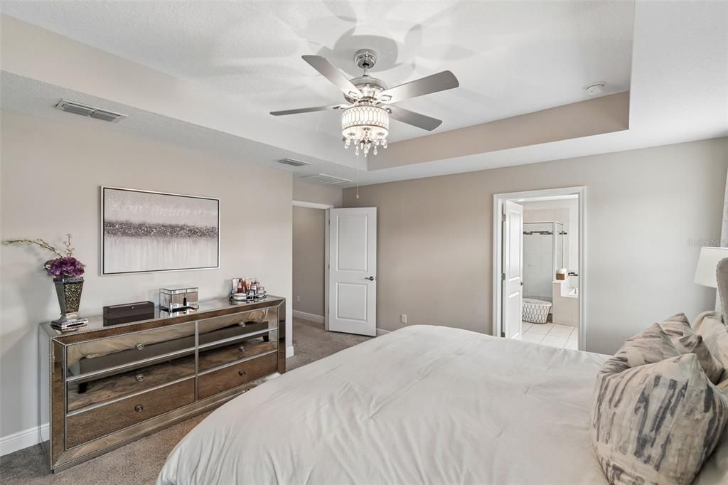 For Sale: $599,900 (4 beds, 3 baths, 2606 Square Feet)