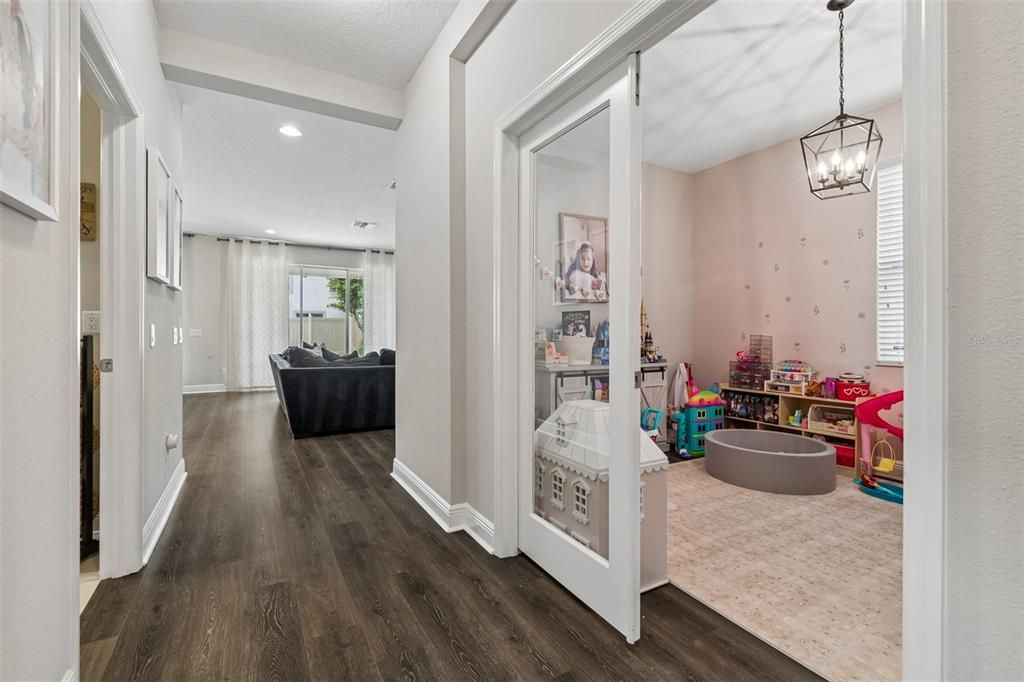 For Sale: $599,900 (4 beds, 3 baths, 2606 Square Feet)
