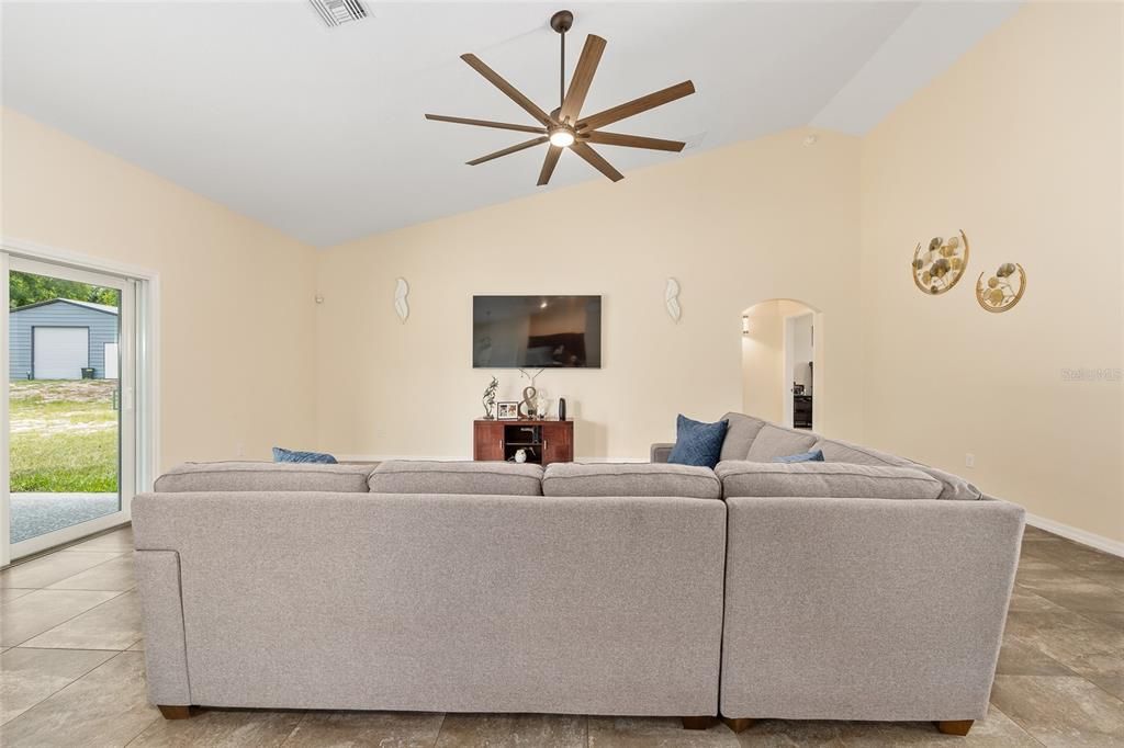 For Sale: $750,000 (4 beds, 2 baths, 2436 Square Feet)