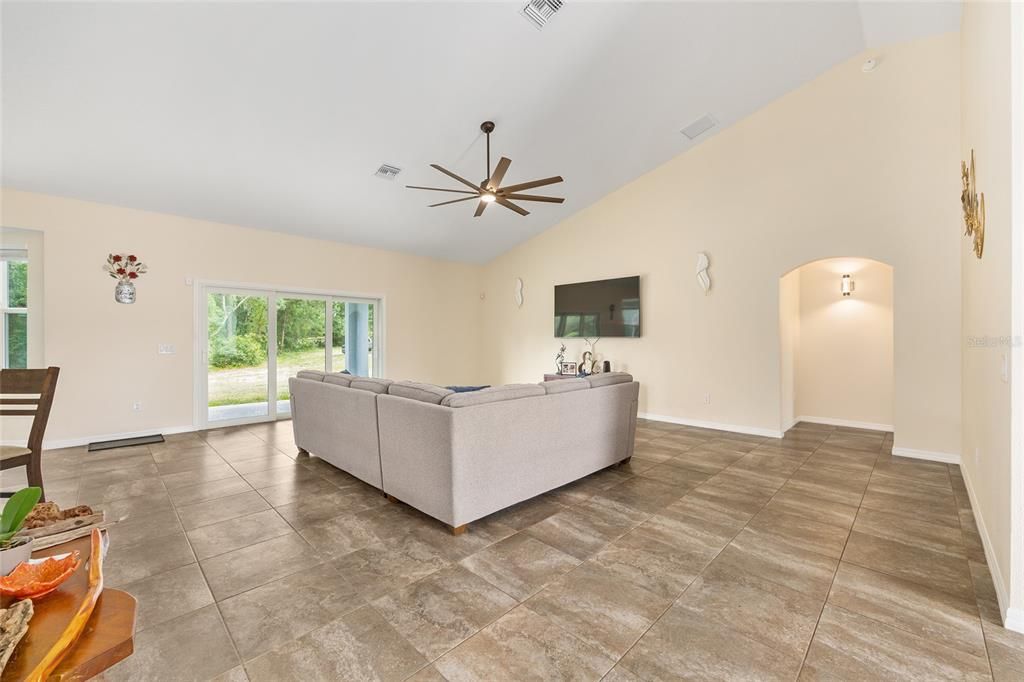 For Sale: $750,000 (4 beds, 2 baths, 2436 Square Feet)