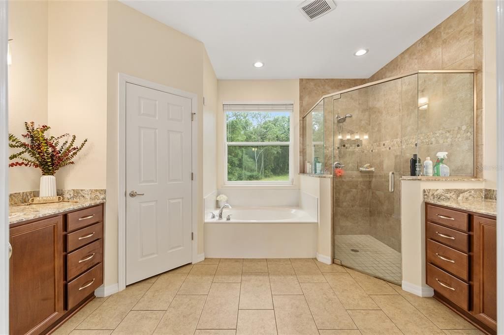 For Sale: $750,000 (4 beds, 2 baths, 2436 Square Feet)