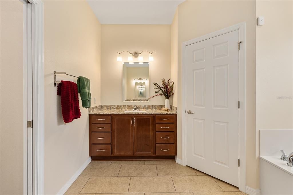 For Sale: $750,000 (4 beds, 2 baths, 2436 Square Feet)