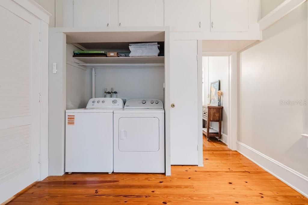 For Sale: $475,000 (3 beds, 1 baths, 1892 Square Feet)
