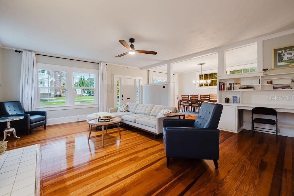 For Sale: $475,000 (3 beds, 1 baths, 1892 Square Feet)