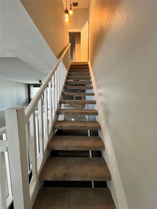 For Rent: $4,550 (2 beds, 2 baths, 1918 Square Feet)