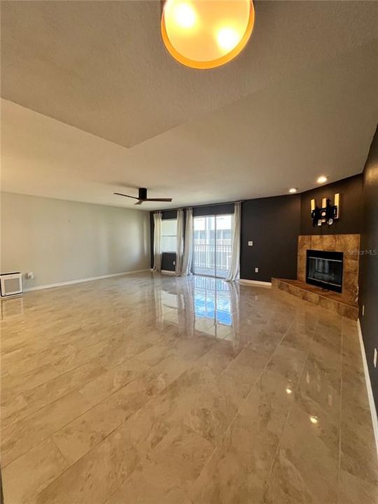 For Rent: $4,550 (2 beds, 2 baths, 1918 Square Feet)