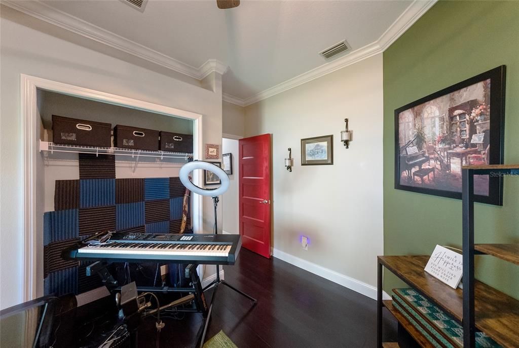 En Venta: $535,000 (4 camas, 2 baños, 2013 Pies cuadrados)