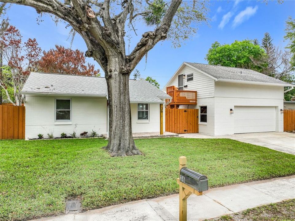 For Sale: $359,990 (3 beds, 2 baths, 1084 Square Feet)
