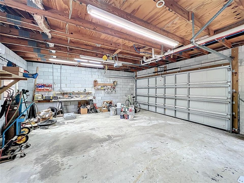 For Sale: $359,990 (3 beds, 2 baths, 1084 Square Feet)
