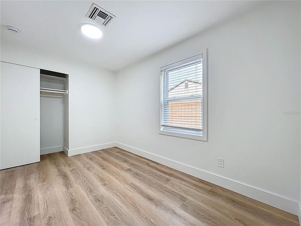 For Sale: $359,990 (3 beds, 2 baths, 1084 Square Feet)