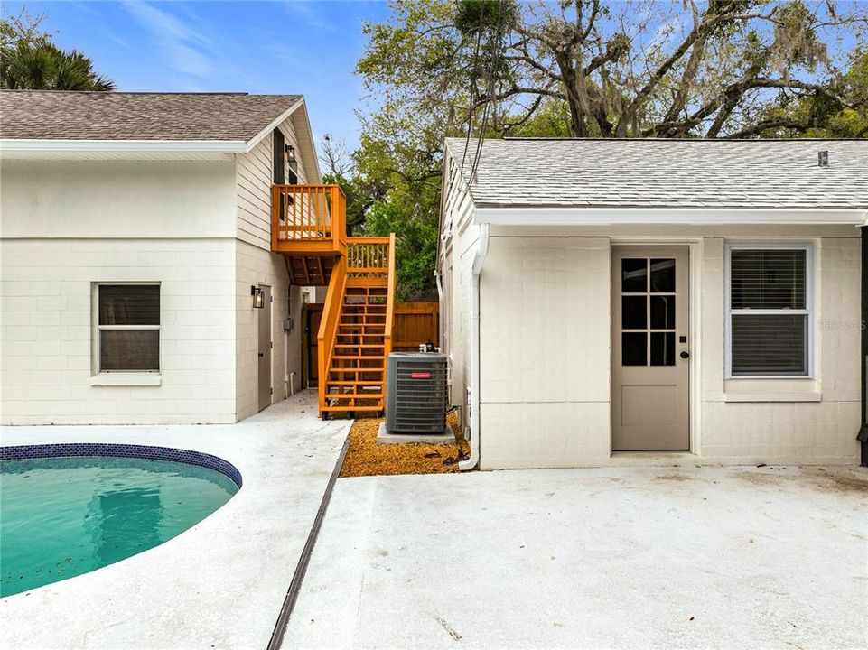 For Sale: $359,990 (3 beds, 2 baths, 1084 Square Feet)