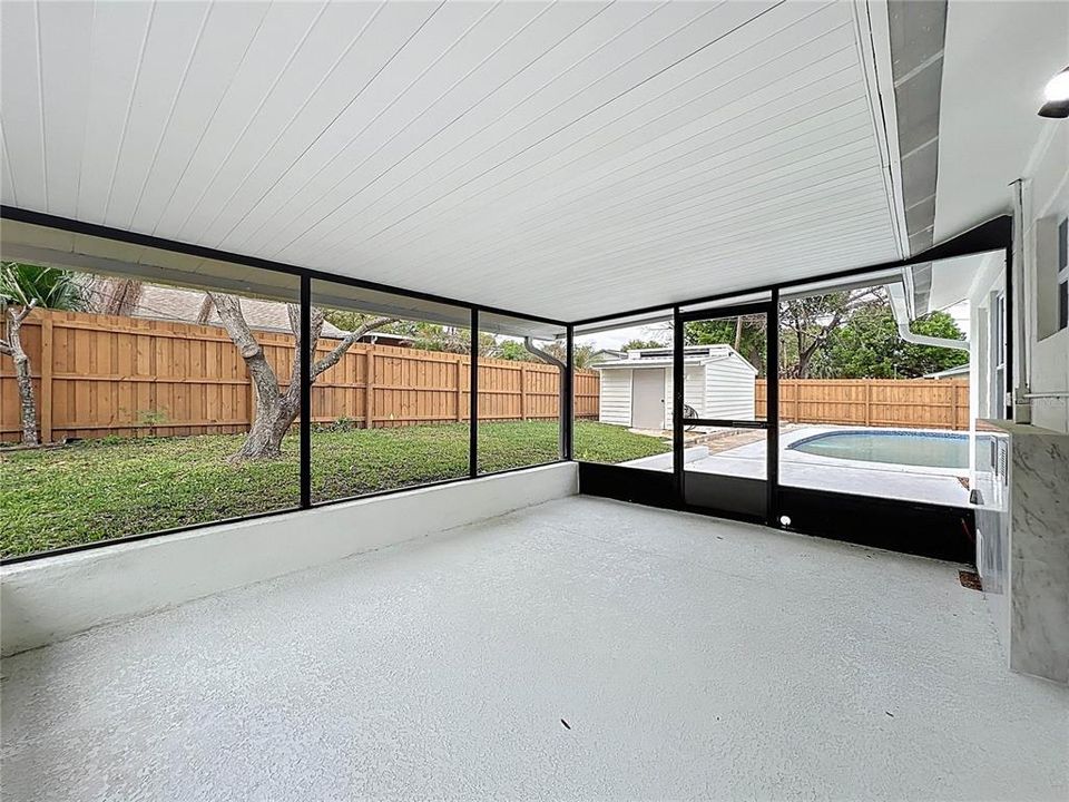 For Sale: $359,990 (3 beds, 2 baths, 1084 Square Feet)