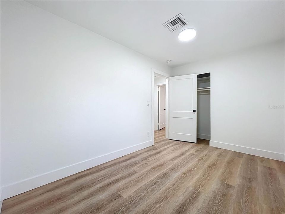 For Sale: $359,990 (3 beds, 2 baths, 1084 Square Feet)