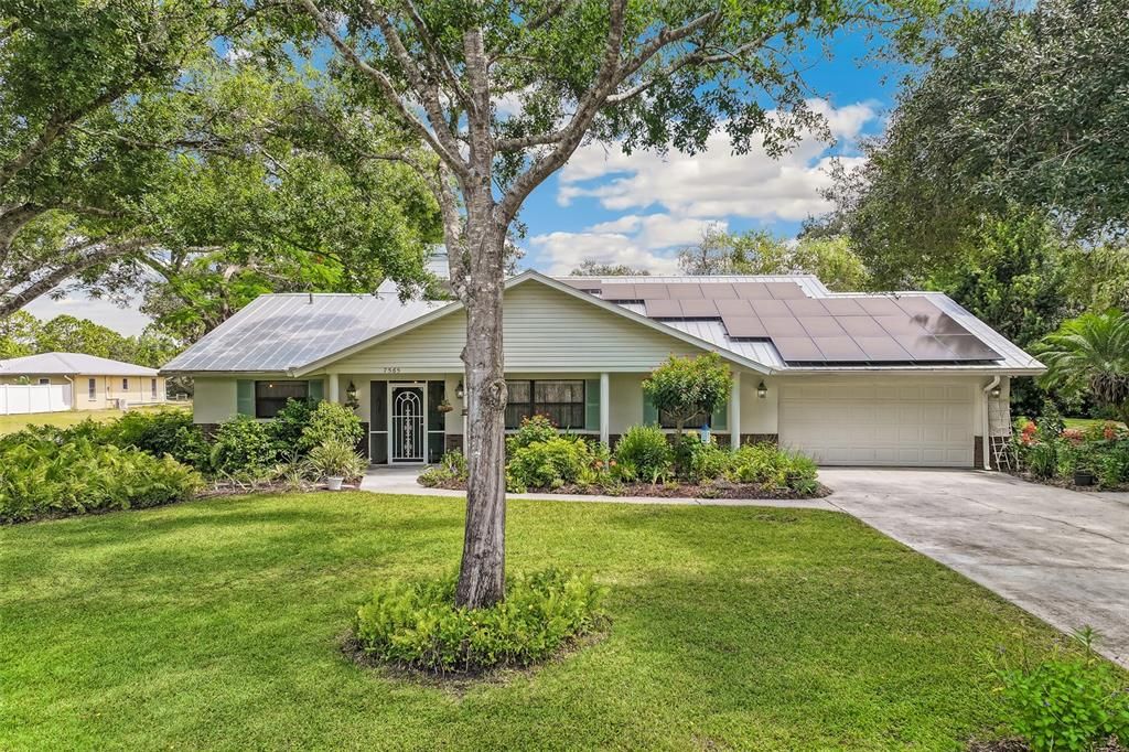 For Sale: $1,500,000 (5 beds, 5 baths, 4652 Square Feet)