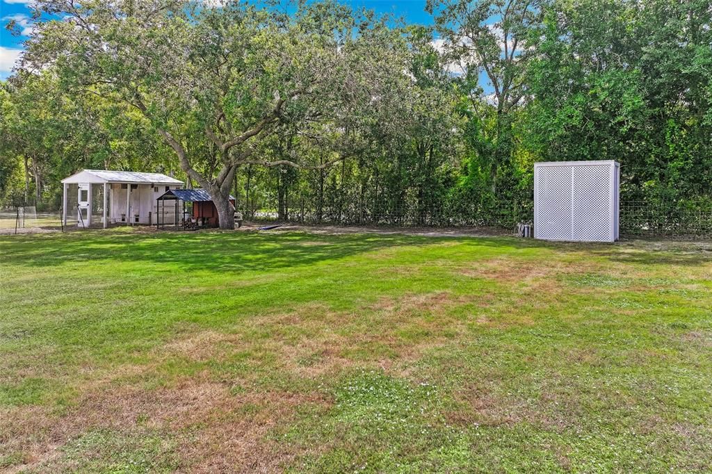 For Sale: $1,500,000 (5 beds, 5 baths, 4652 Square Feet)