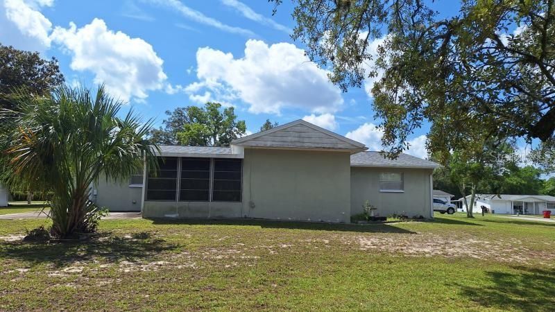 For Sale: $119,900 (2 beds, 2 baths, 1208 Square Feet)