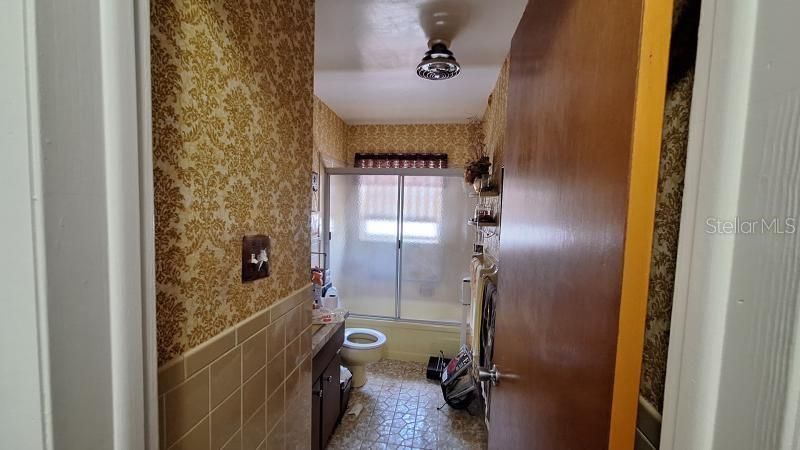 For Sale: $119,900 (2 beds, 2 baths, 1208 Square Feet)