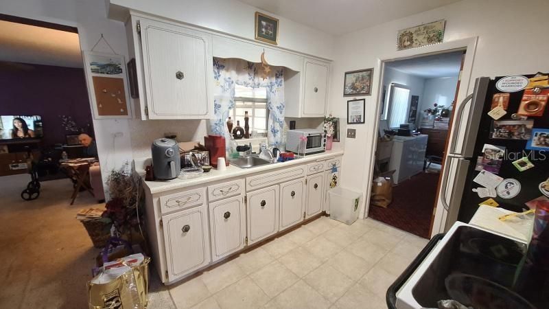 For Sale: $119,900 (2 beds, 2 baths, 1208 Square Feet)
