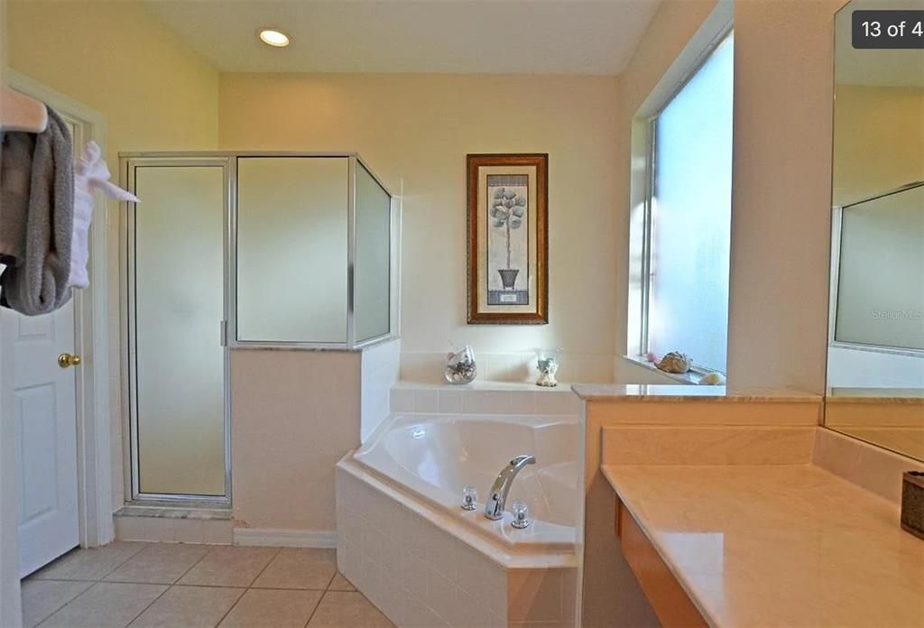 For Sale: $580,000 (7 beds, 4 baths, 2881 Square Feet)