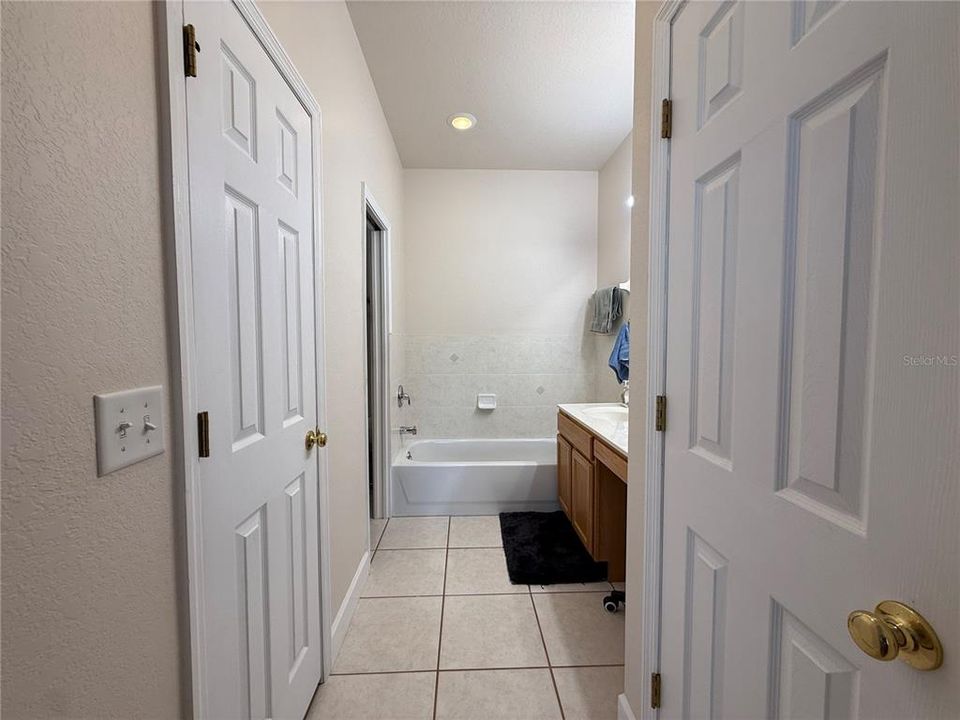 For Rent: $3,000 (4 beds, 3 baths, 2483 Square Feet)