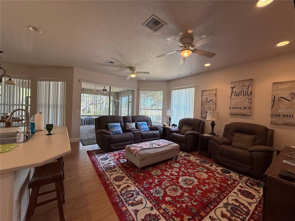 For Rent: $3,000 (4 beds, 3 baths, 2483 Square Feet)