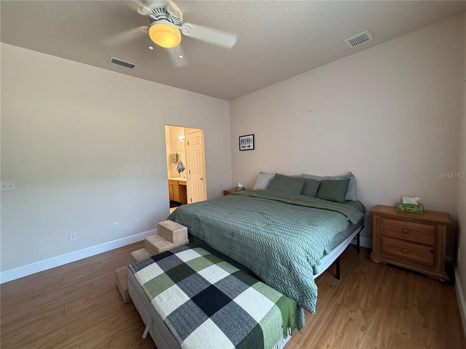 For Rent: $3,000 (4 beds, 3 baths, 2483 Square Feet)
