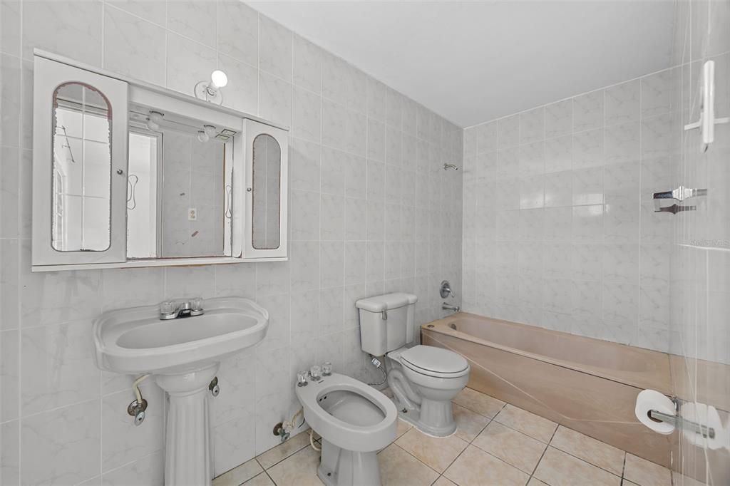 For Sale: $329,000 (9 beds, 0 baths, 3862 Square Feet)