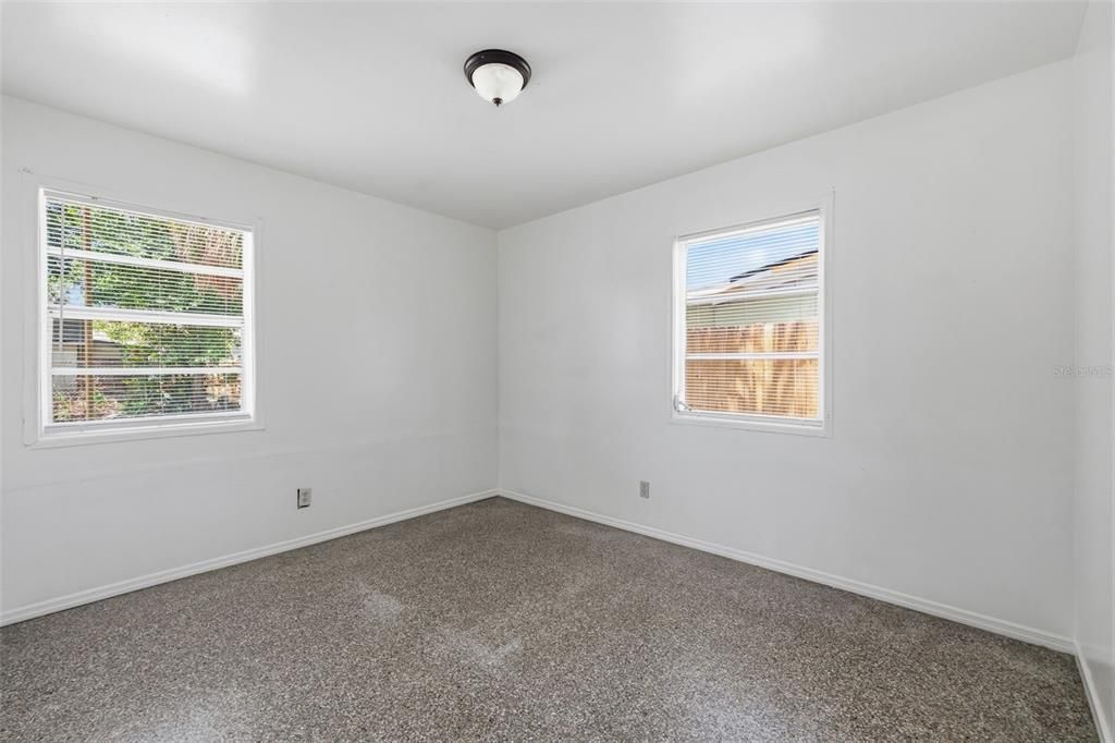 В аренду: $1,850 (3 спален, 1 ванн, 1093 Квадратных фут)
