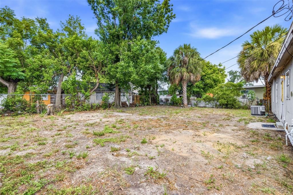 В аренду: $1,850 (3 спален, 1 ванн, 1093 Квадратных фут)