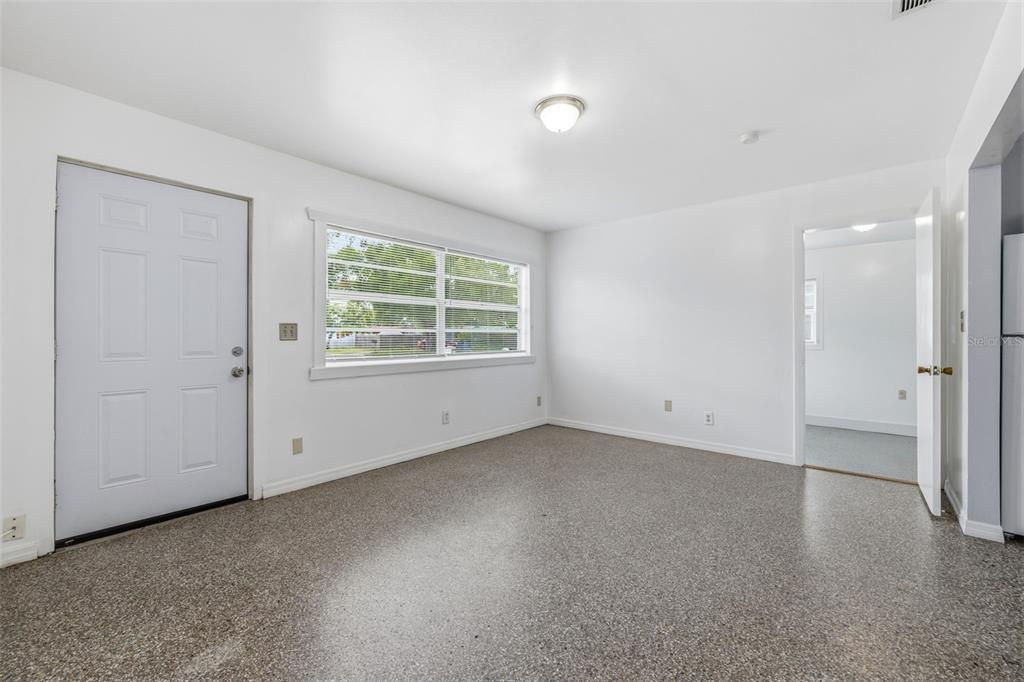 В аренду: $1,850 (3 спален, 1 ванн, 1093 Квадратных фут)