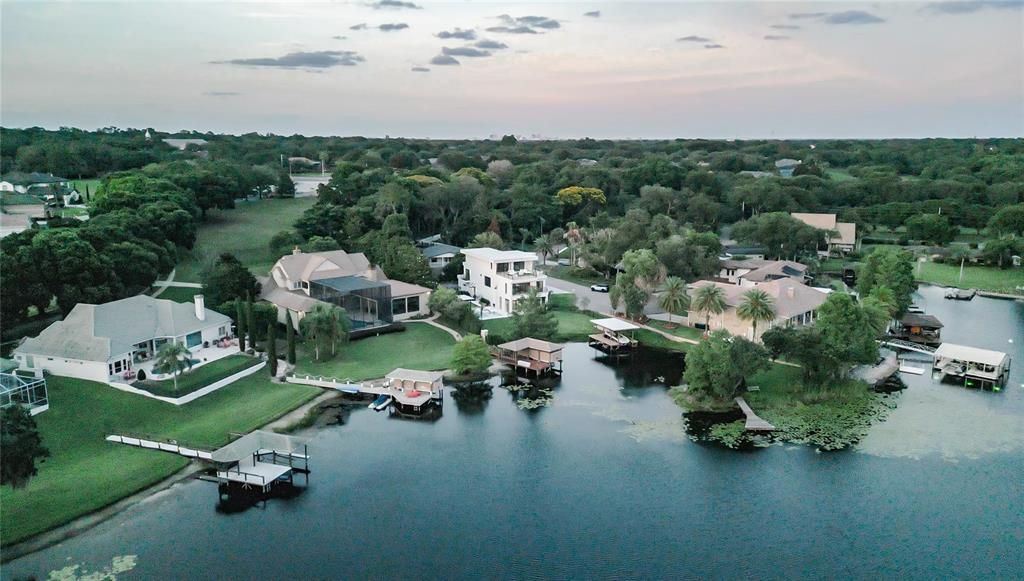 For Sale: $6,900,000 (5 beds, 5 baths, 6300 Square Feet)