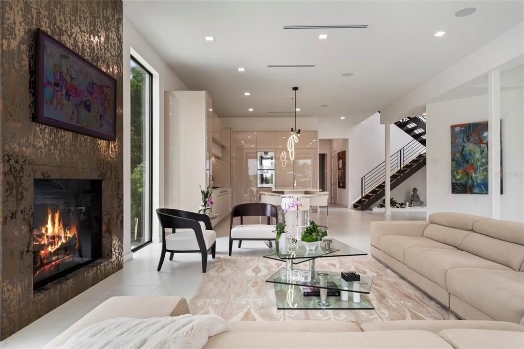 For Sale: $6,900,000 (5 beds, 5 baths, 6300 Square Feet)