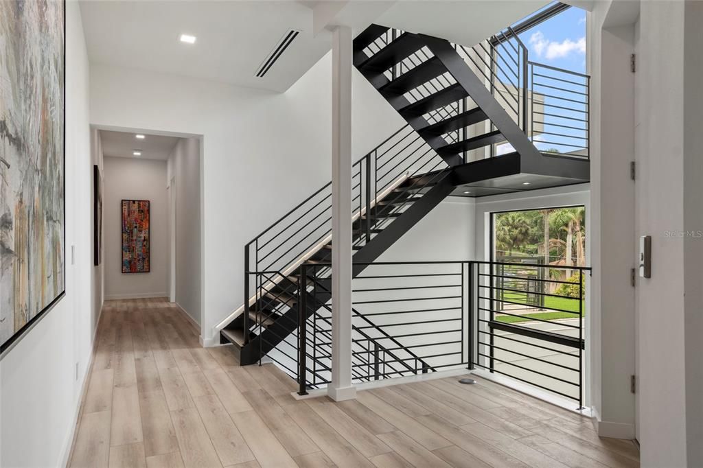 For Sale: $6,900,000 (5 beds, 5 baths, 6300 Square Feet)