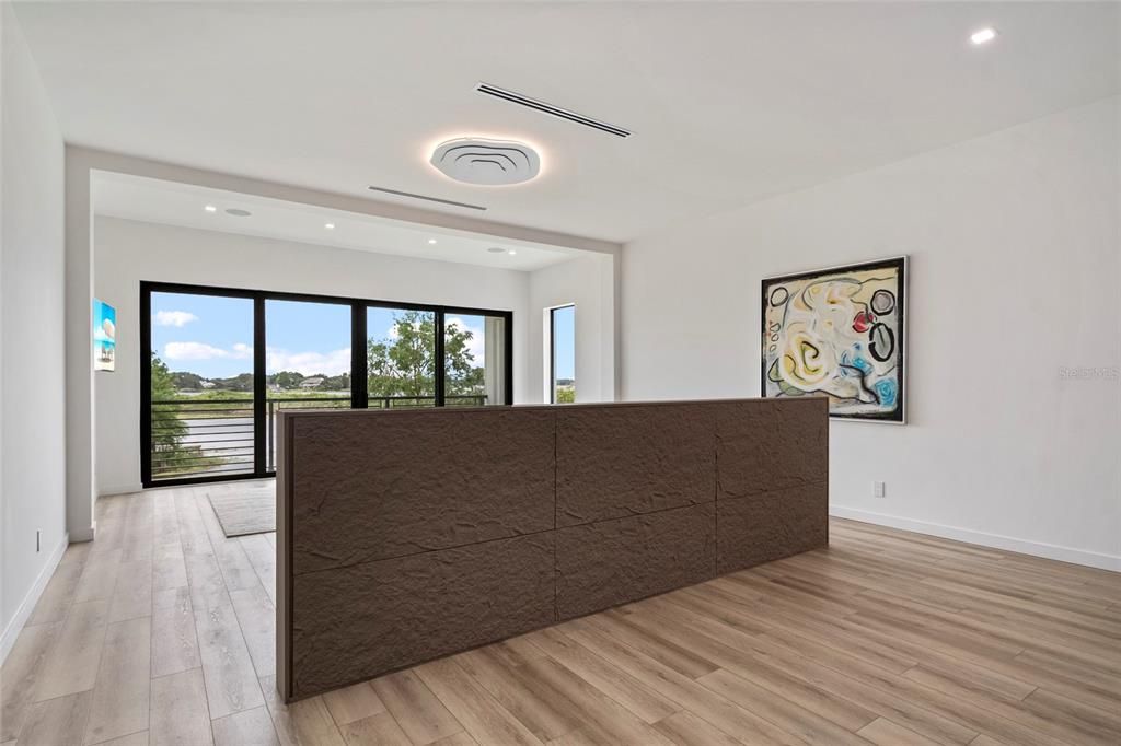 For Sale: $6,900,000 (5 beds, 5 baths, 6300 Square Feet)