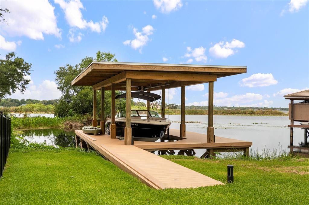 For Sale: $6,900,000 (5 beds, 5 baths, 6300 Square Feet)