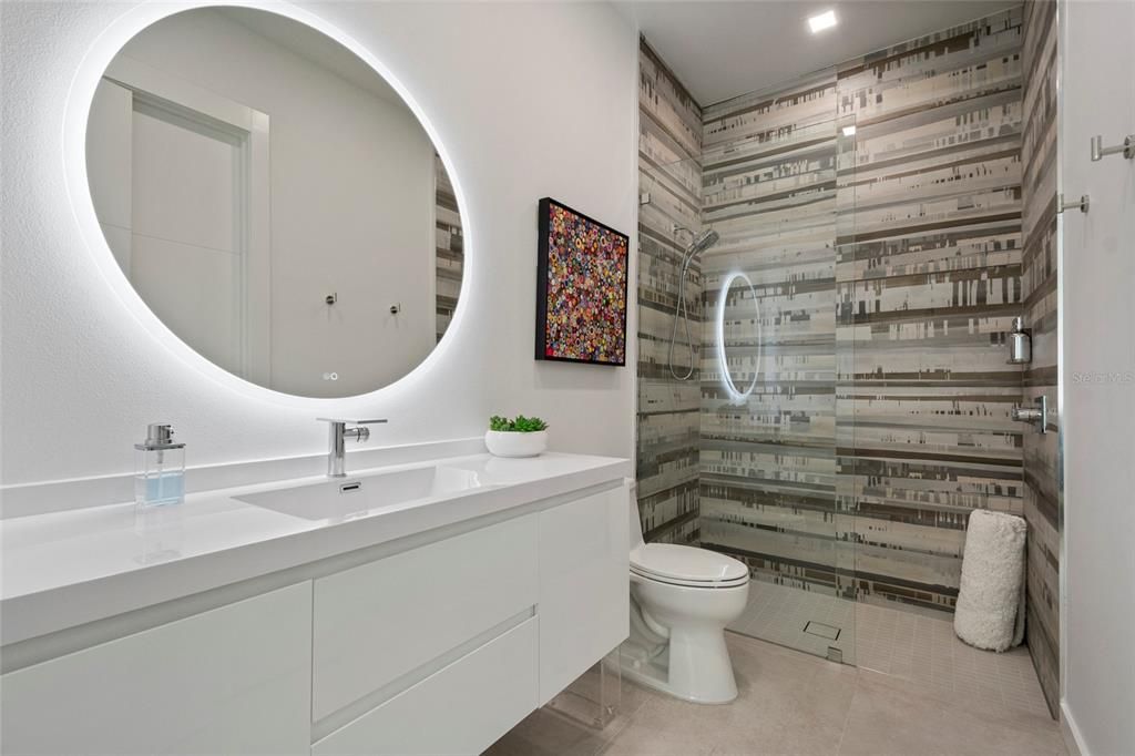 For Sale: $6,900,000 (5 beds, 5 baths, 6300 Square Feet)