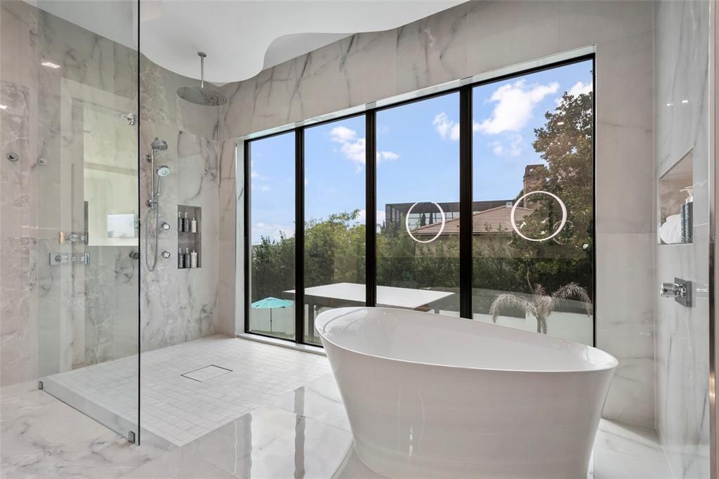For Sale: $6,900,000 (5 beds, 5 baths, 6300 Square Feet)