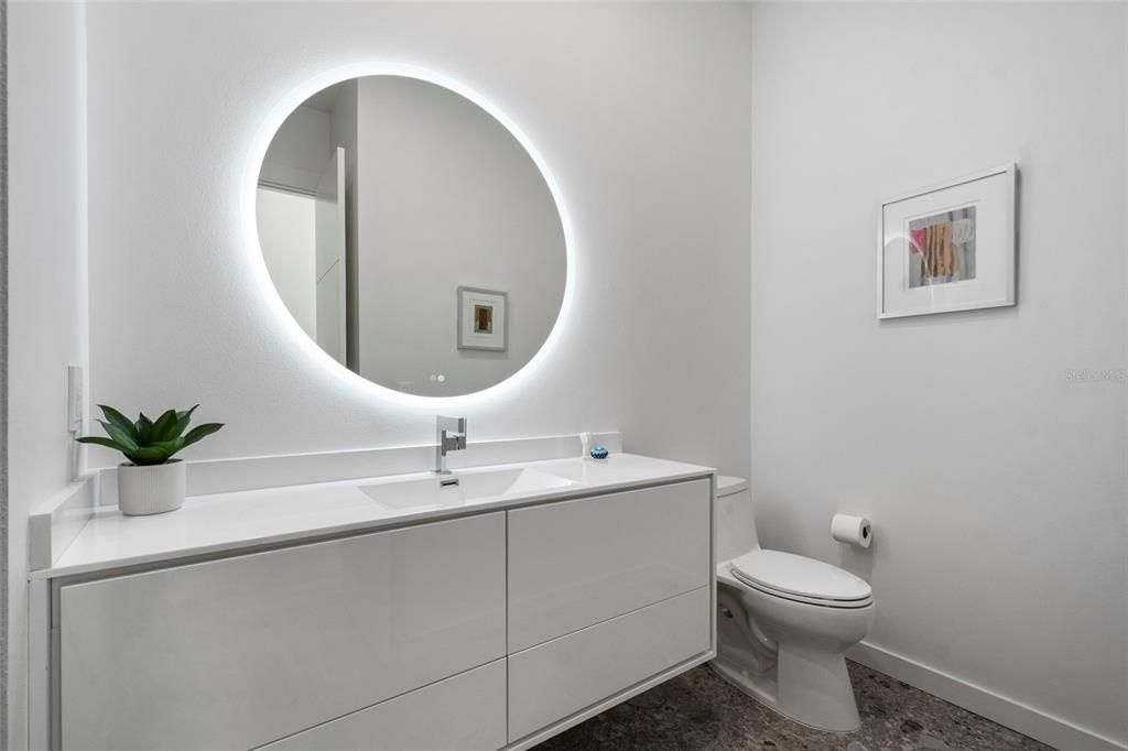 For Sale: $6,900,000 (5 beds, 5 baths, 6300 Square Feet)