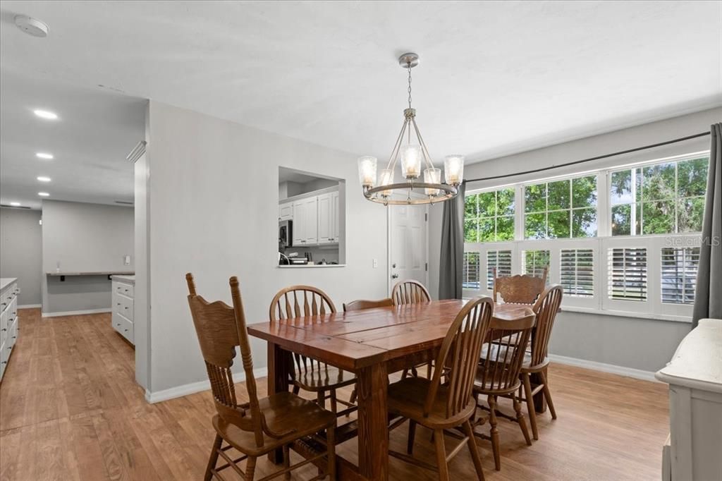 For Sale: $749,000 (5 beds, 2 baths, 2270 Square Feet)